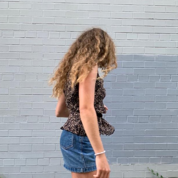 LEOPARD PRINT BLOUSE, Size M-L, - Picture 3 of 3